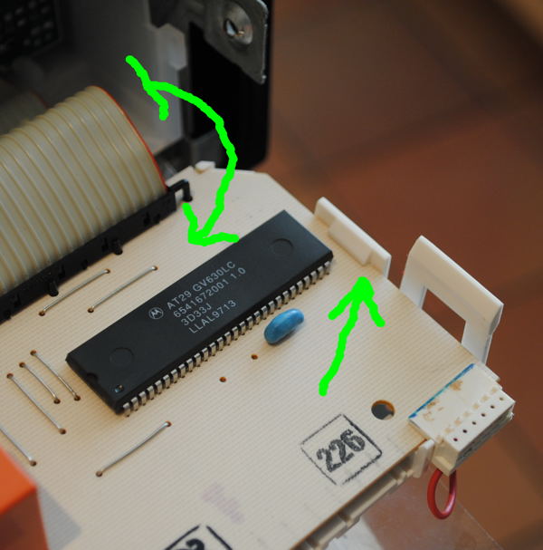 remove-Bosch-Dishwasher-SHU43-Circuit-board.jpg